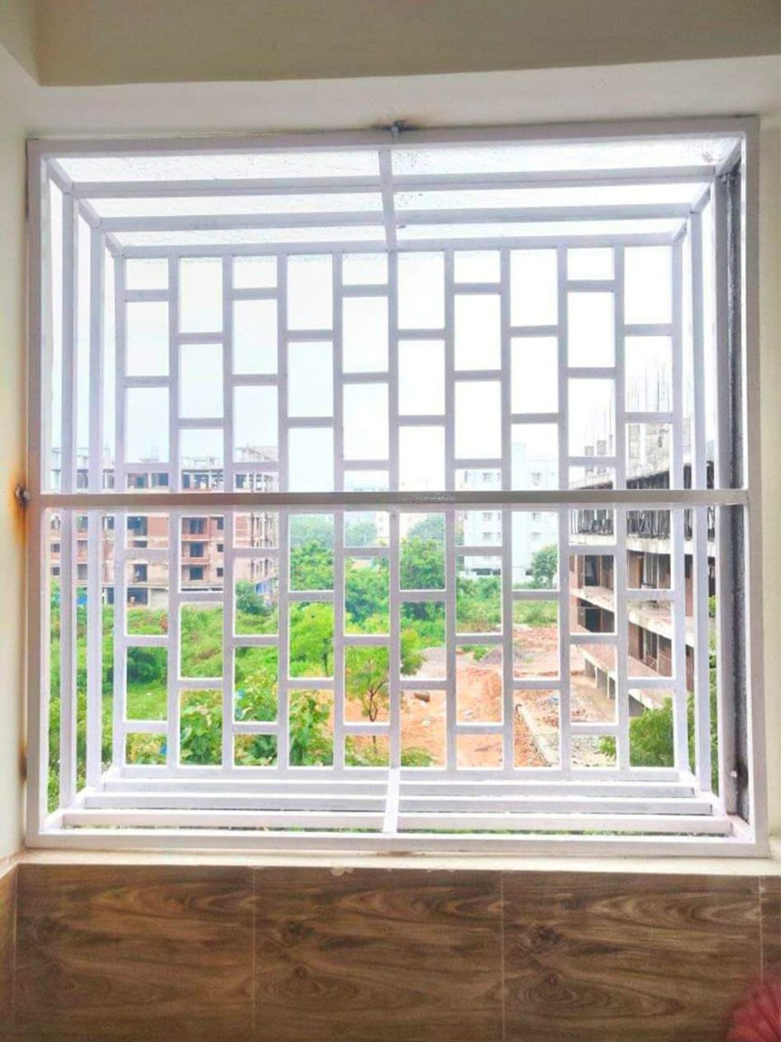 BALCONY GRILLS WITH PIPES